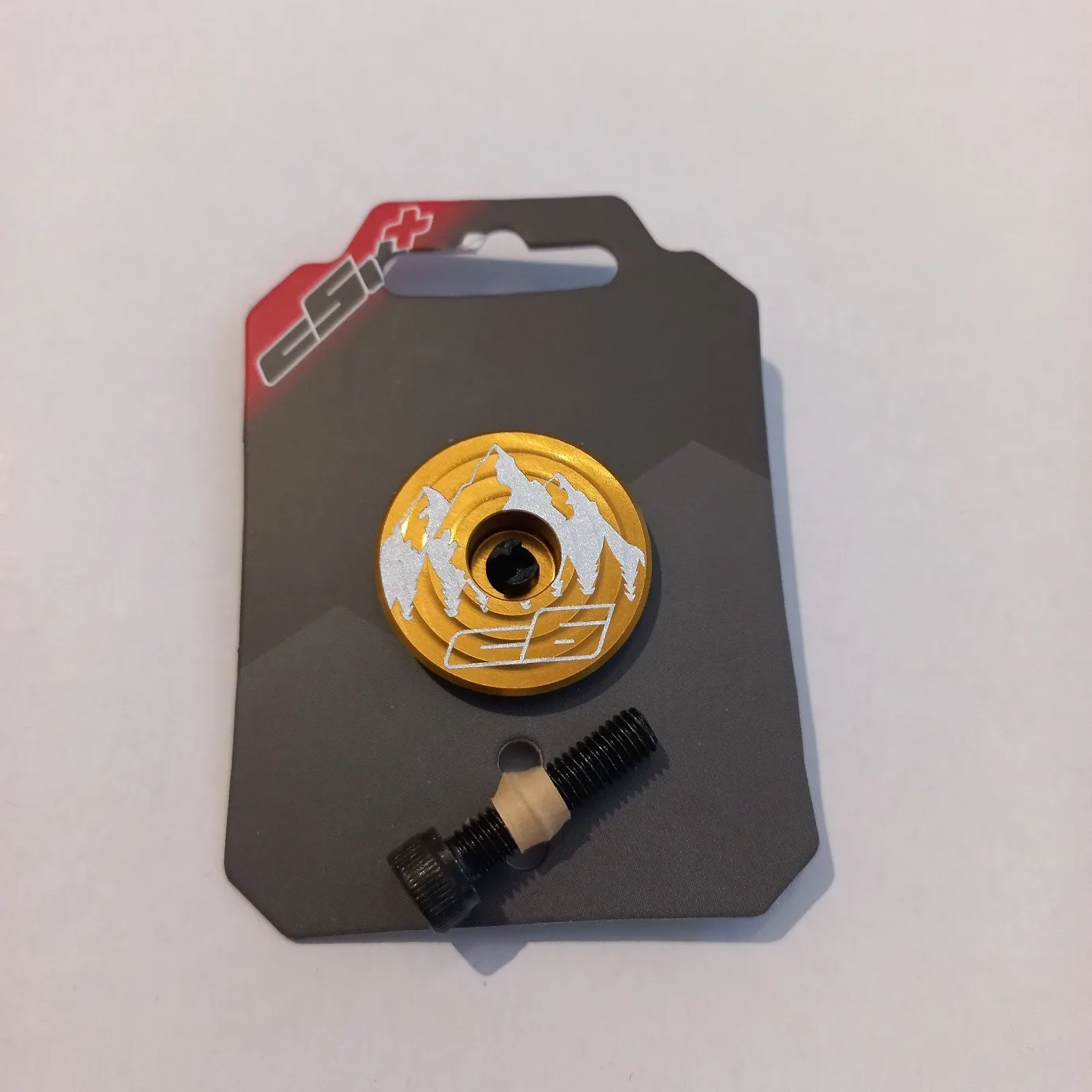 cSixx Top cap Färgade