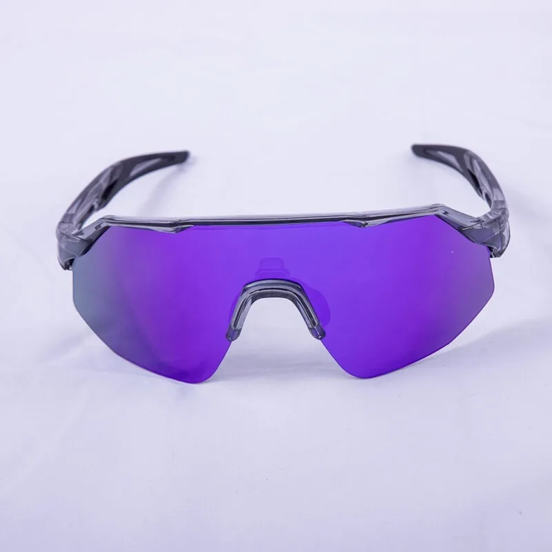 Alternative view of D'arcs Vantage II Crystal-smoke / Purple revo